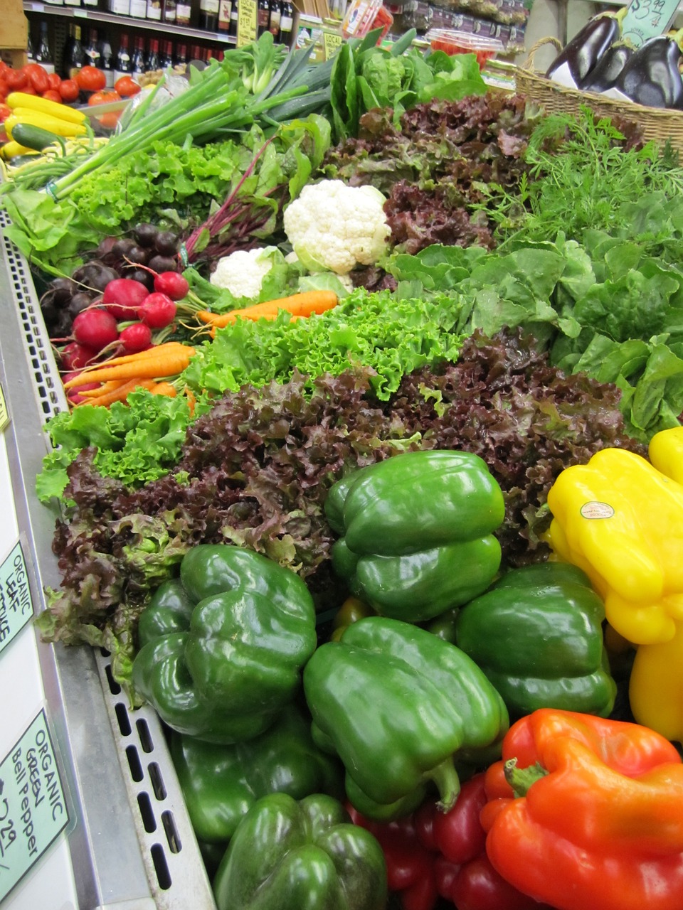 vegetables, market, produce-317497.jpg
